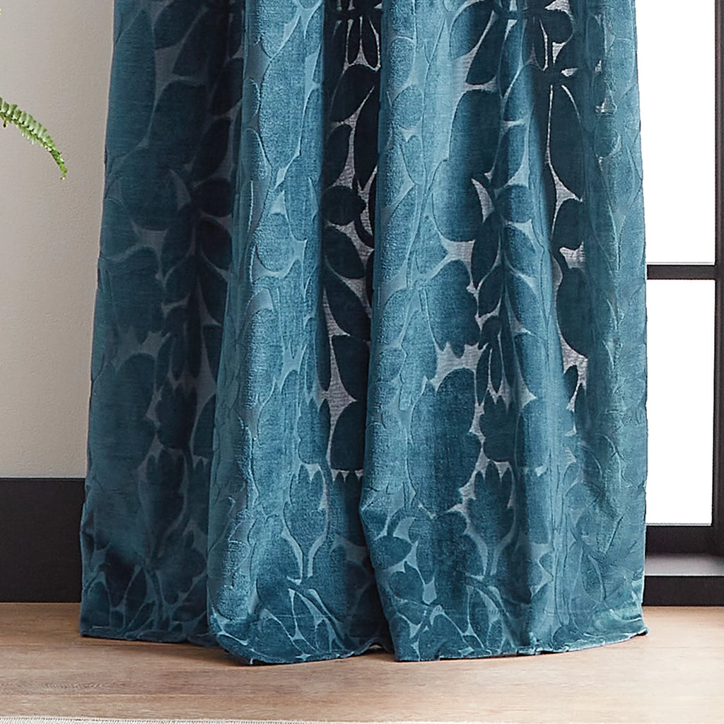 Velvet 2 Piece Light Filtering Curtain Set Z5406