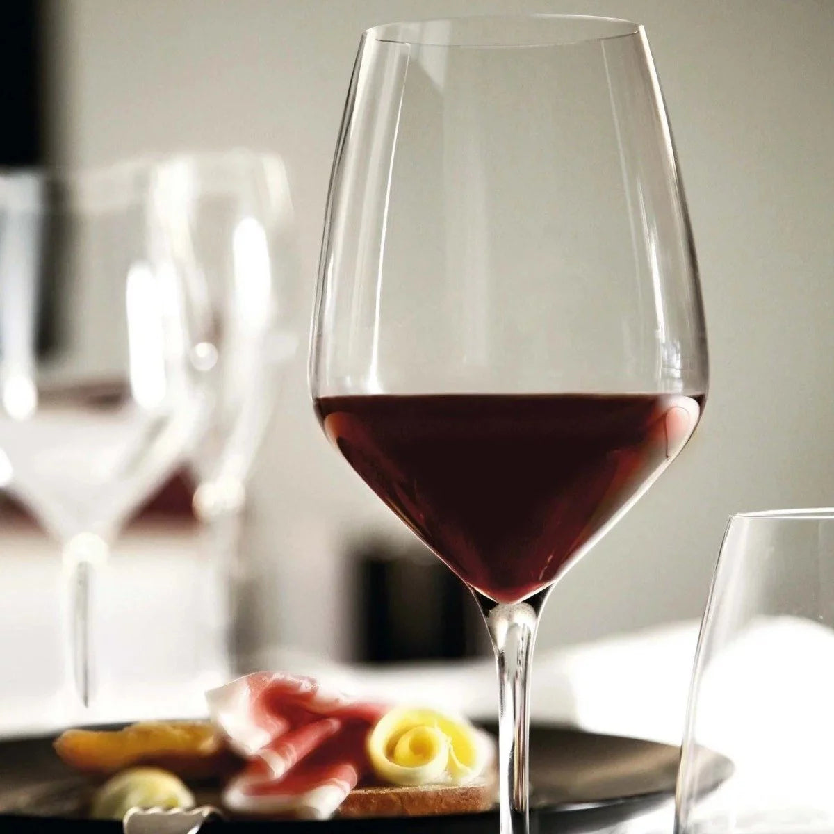 23.75 Oz. Wine Glass V122