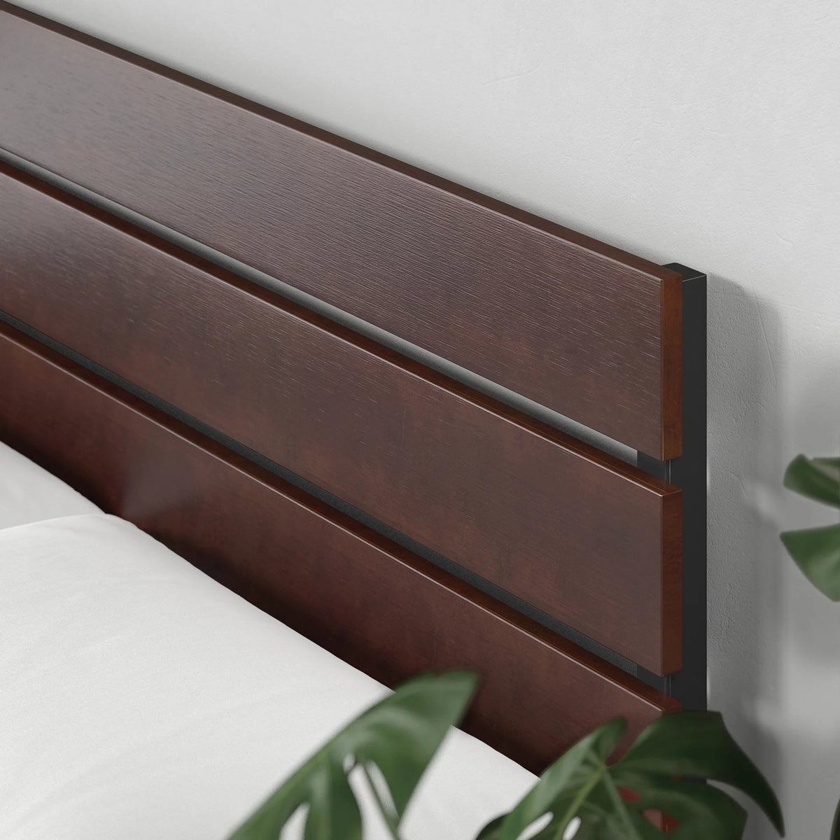 Queen Bamboo and Metal Platform Bed Frame Z517